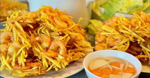 Top 6 quán bánh tôm Hà Nội giòn rụm không thể bỏ lỡ khi đến thủ đô